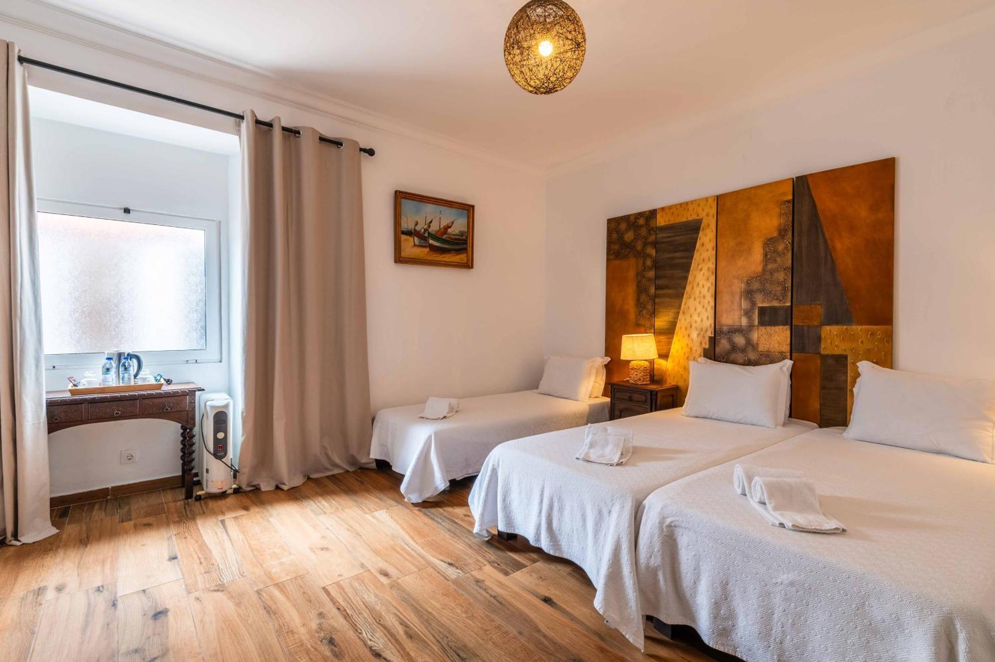 Driepersoonskamer met Eigen Badkamer