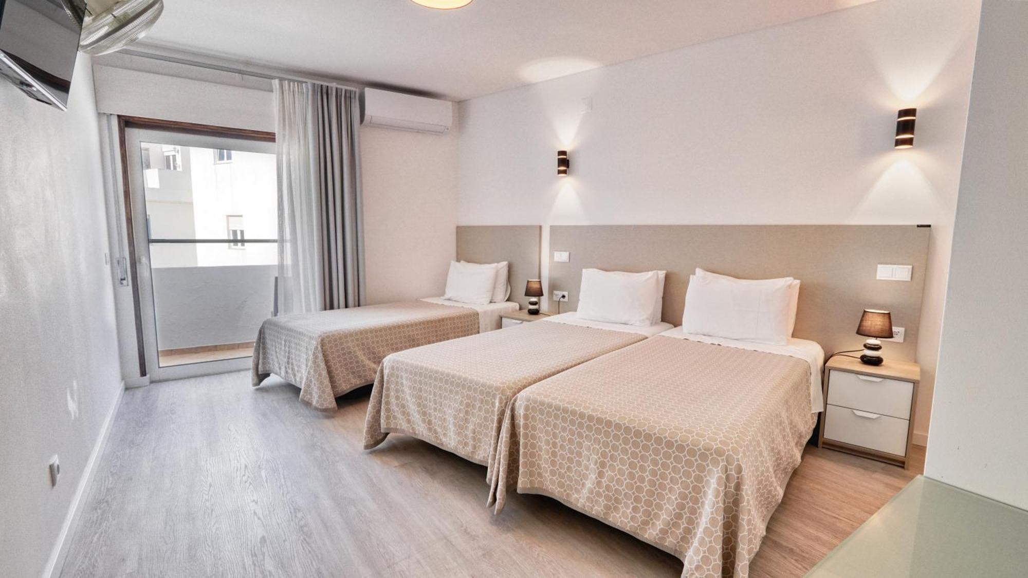 Classic Triple Room,1506830236:JPEG